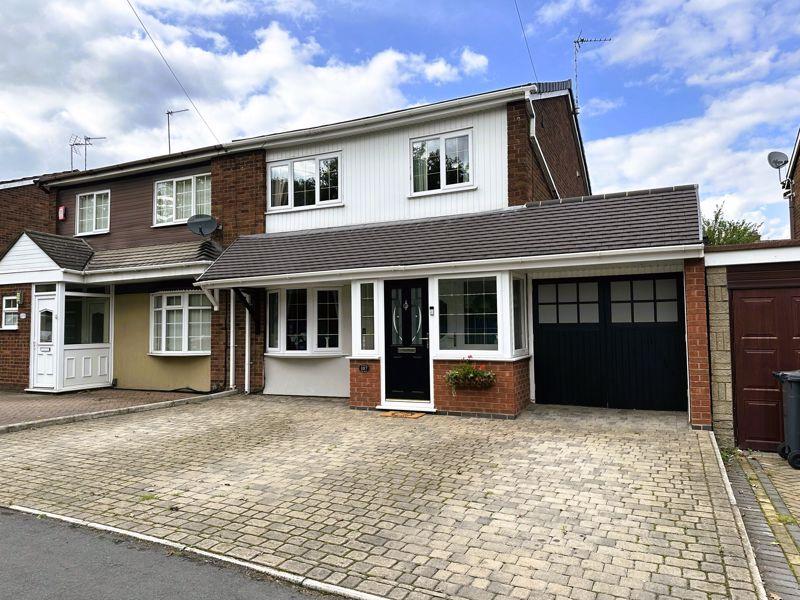 Wednesbury Oak Road, Tipton 3 bed semidetached house £260,000