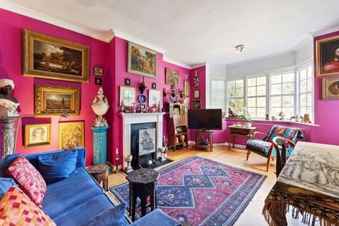 20 Willifield Way, London, NW11 7XT