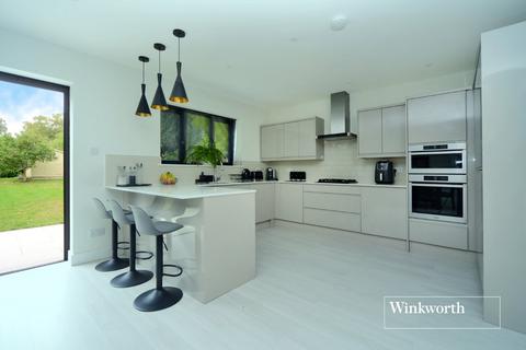 21 Fairholme Road, Cheam, Sutton, SM1 2EE