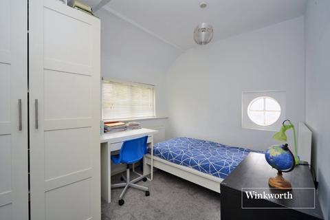 21 Fairholme Road, Cheam, Sutton, SM1 2EE