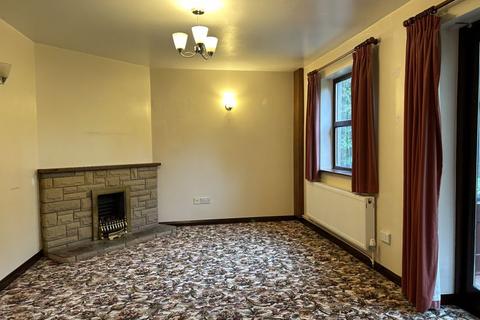 3 bedroom townhouse to rent, Church Street, Buxton