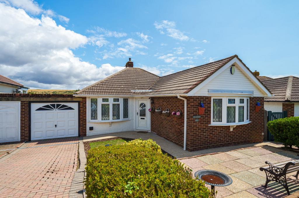 Winton Avenue, Saltdean, Brighton, East Sussex, BN2 2 bed bungalow for sale £450,000