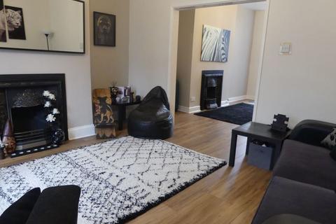 169 Ripponden Road, Oldham, OL1 4HP