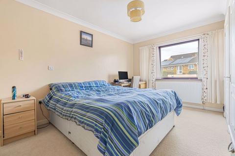 2 bedroom semi-detached bungalow for sale - Graham Road, Bicester