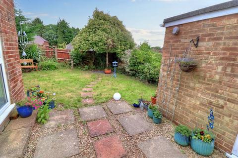 24 Beech Close, Stokenchurch, High Wycombe, HP14 3QY