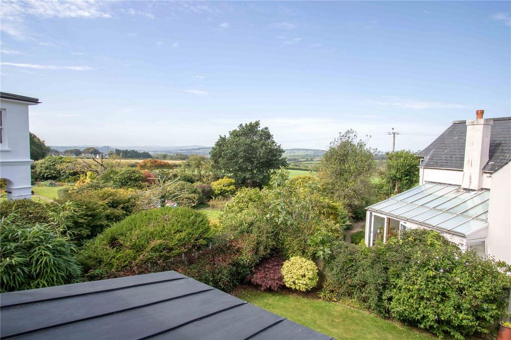 Crapstone, Yelverton 4 bed detached house for sale £695,000