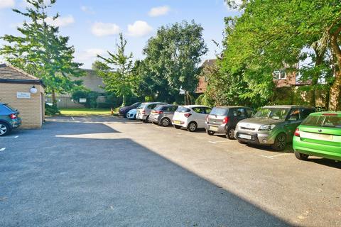 2 bedroom flat for sale - Broadwater Road, Worthing, West Sussex