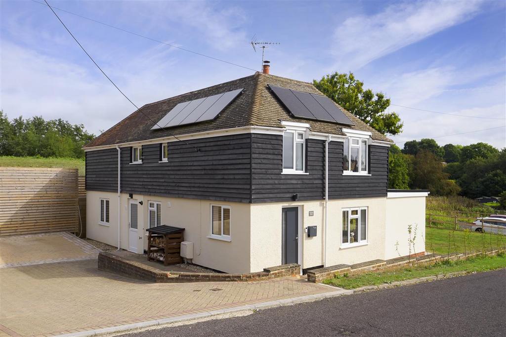 Running Water, Wingate Hill, Upper Harbledown 4 bed detached house for