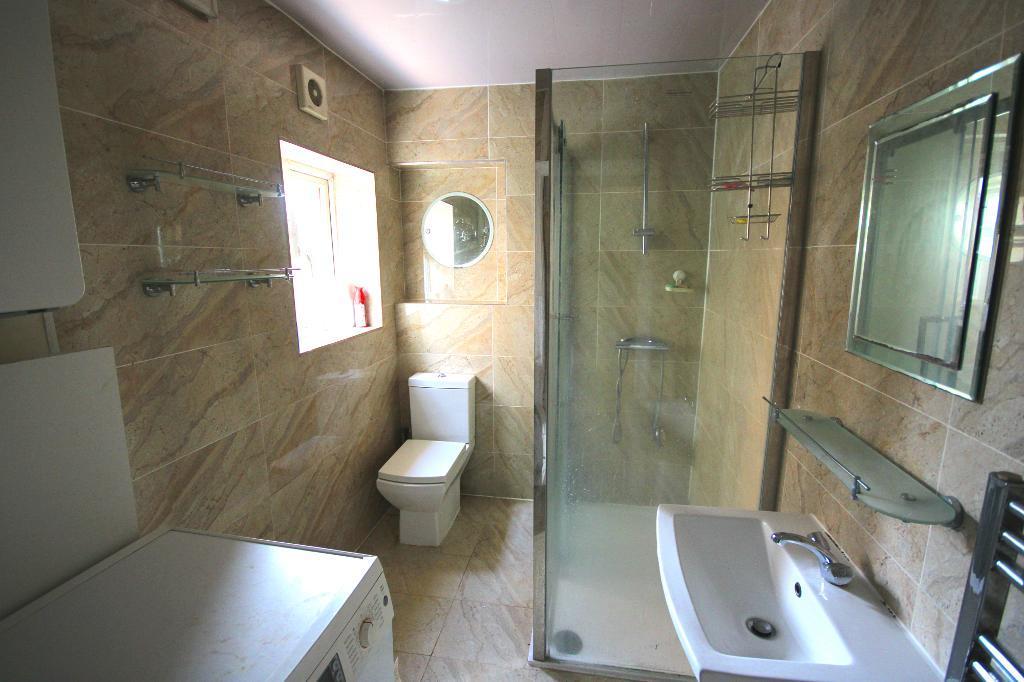 Shower &amp; W/C