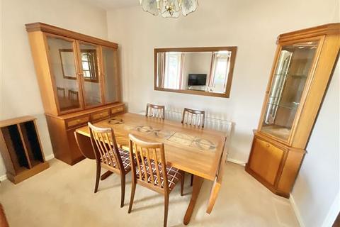 25 Halsall Road, Sheffield, S9 4JF