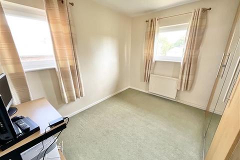 25 Halsall Road, Sheffield, S9 4JF