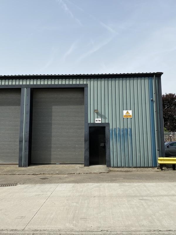 Unit 67A, Askern Industrial Estate... Industrial unit £470 pcm (£108 pw)