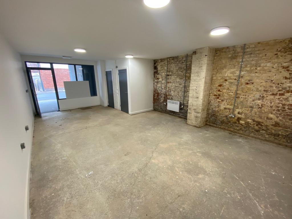 Shop 1, 13 Brown Street, Salisbury... Retail property (high street) £