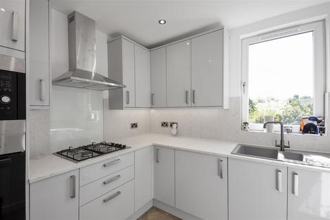 5 Beatty Place, Dunfermline, KY12 0BE