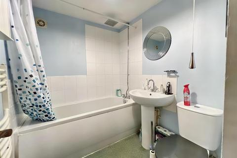 1 bedroom apartment for sale - High Street, Aldershot