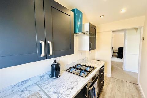1 bedroom apartment to rent, Clarendon Avenue, Altrincham