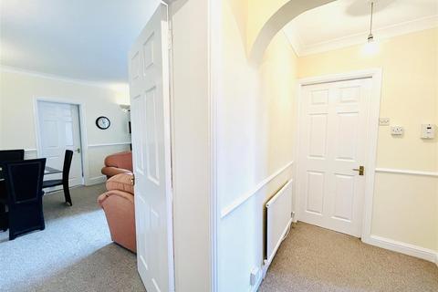 1 bedroom apartment to rent, Clarendon Avenue, Altrincham