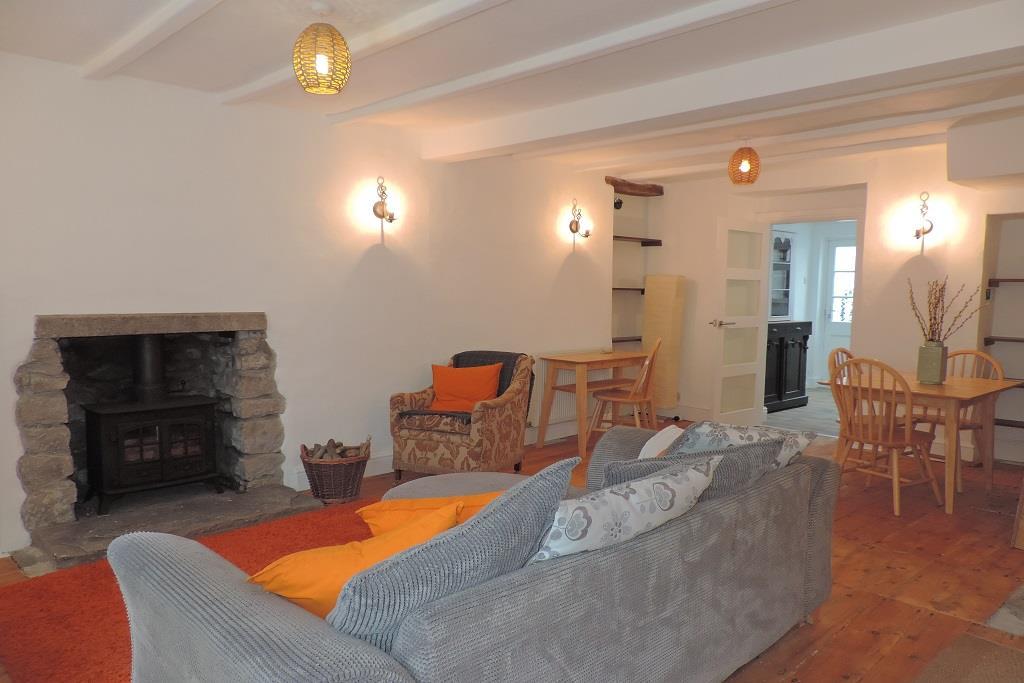 Greenside, Kendal 2 bed cottage £900 pcm (£208 pw)