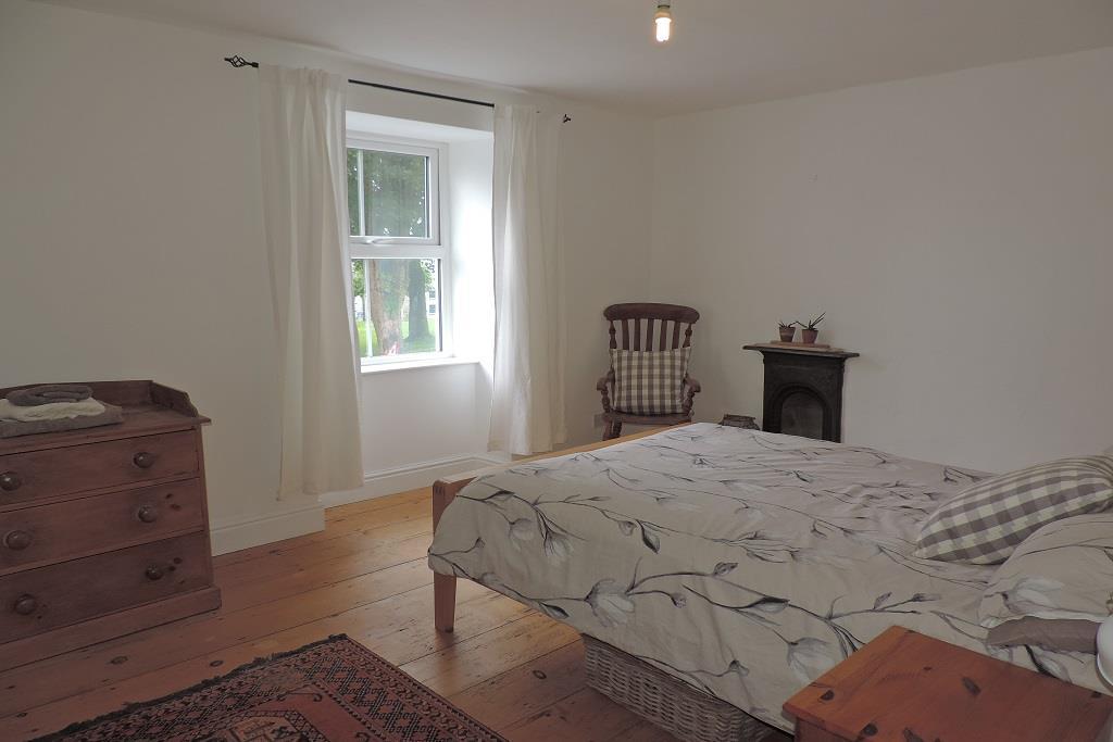 Front bedroom.jpg