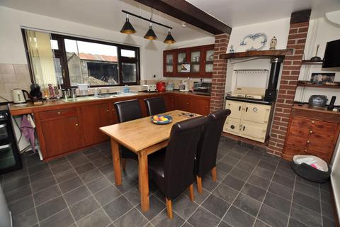 3 bedroom house for sale, Llangynog, Carmarthen