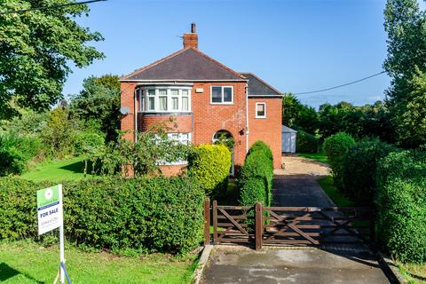 4 bedroom detached house for sale, North Leys Road, Hollym