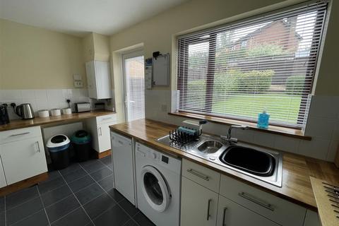 31 Clos Cilsaig, Dafen, Llanelli, SA14 8QY