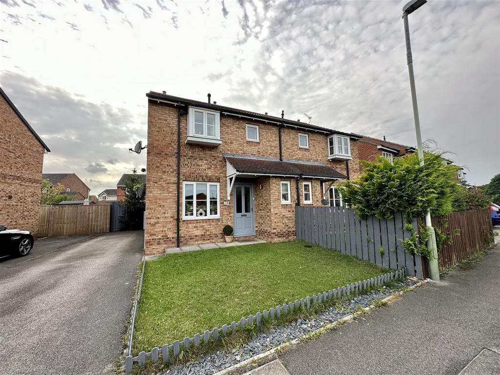 Darrowby Drive, Darlington 3 bed semidetached house for sale £169,995