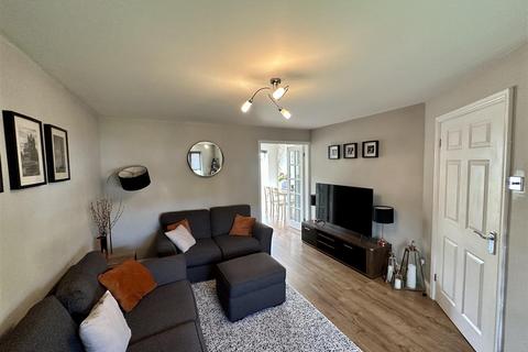 73 Darrowby Drive, Darlington, DL3 0GZ