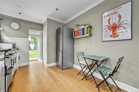 14 Ember Lane, Esher, KT10 8ER