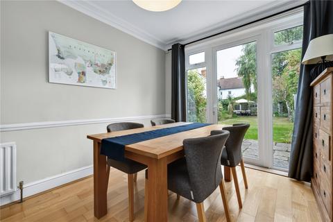 14 Ember Lane, Esher, KT10 8ER