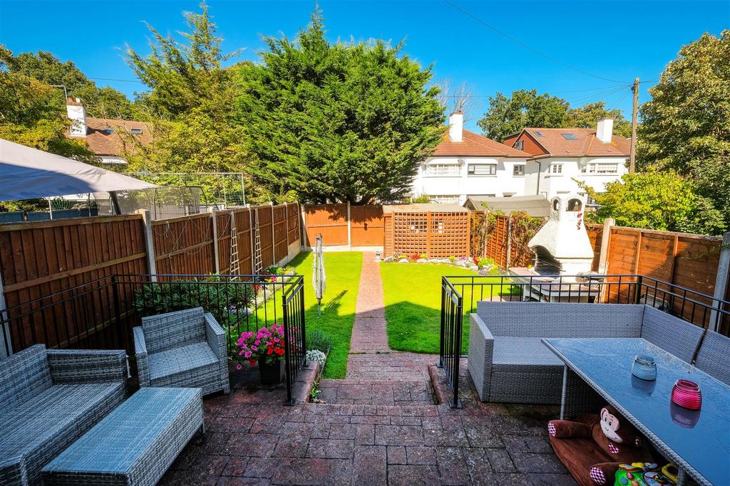 11, Lodge Villas Woodford Green-21.jpg