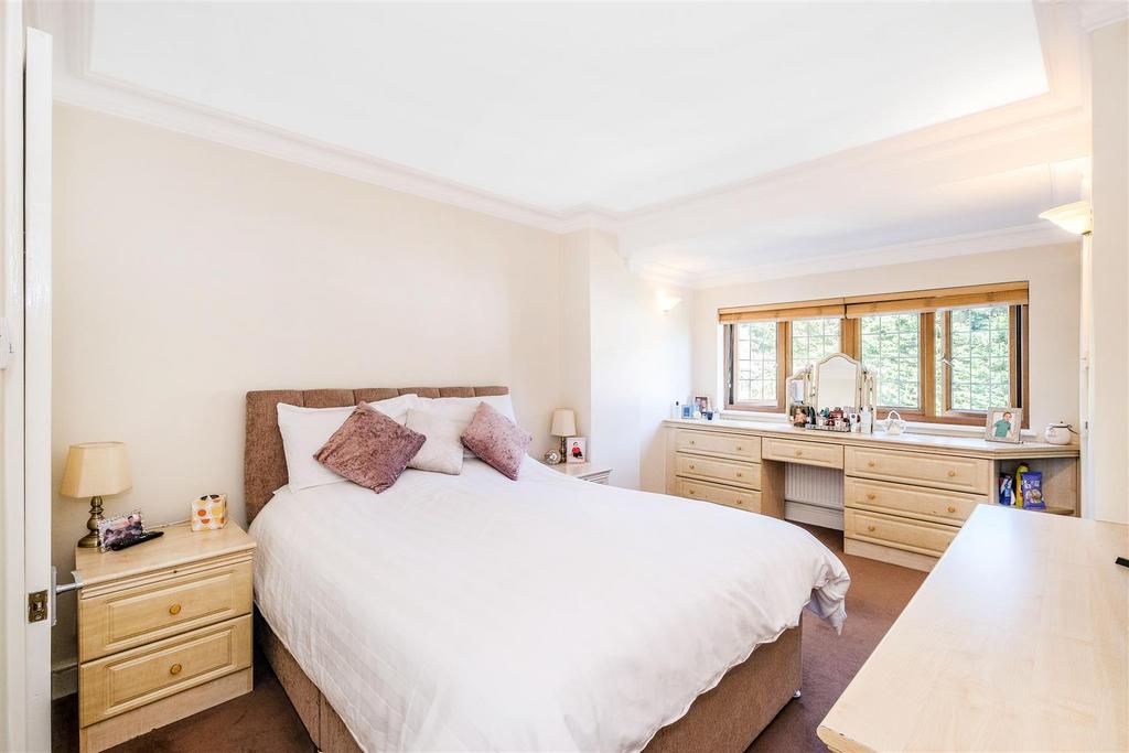 11, Lodge Villas Woodford Green-9.jpg