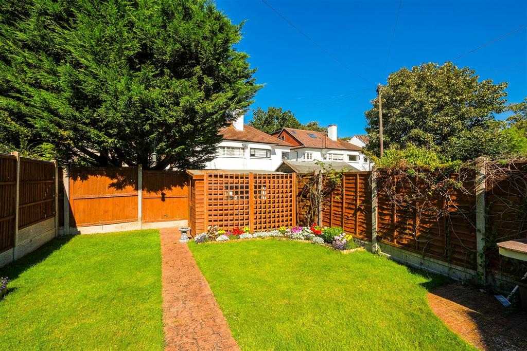 11, Lodge Villas Woodford Green-26.jpg