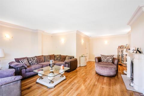 4 bedroom semi-detached house for sale, Lodge Villas, Woodford Green