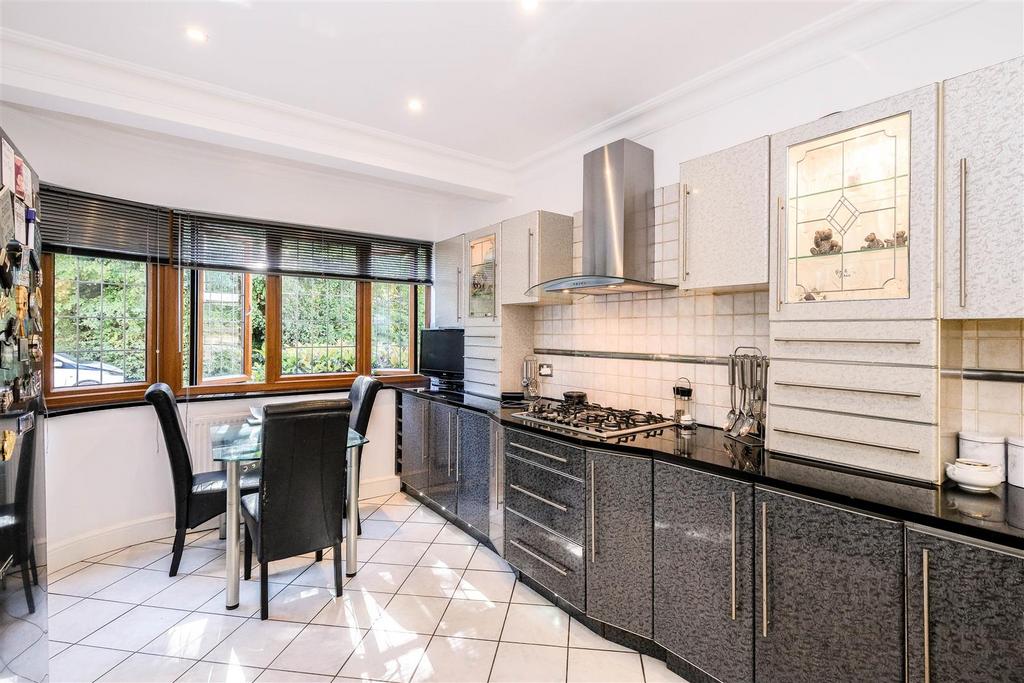 11, Lodge Villas Woodford Green-32.jpg
