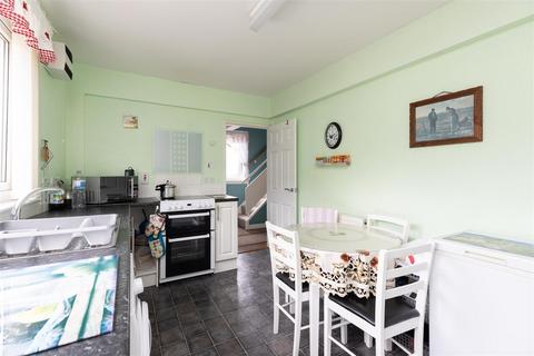 37 Glenlochay Road, Perth, PH2 0AX