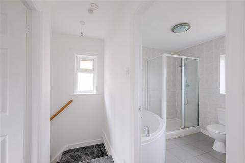 4 Fletcher Crescent, Brighouse, HD6 3PR