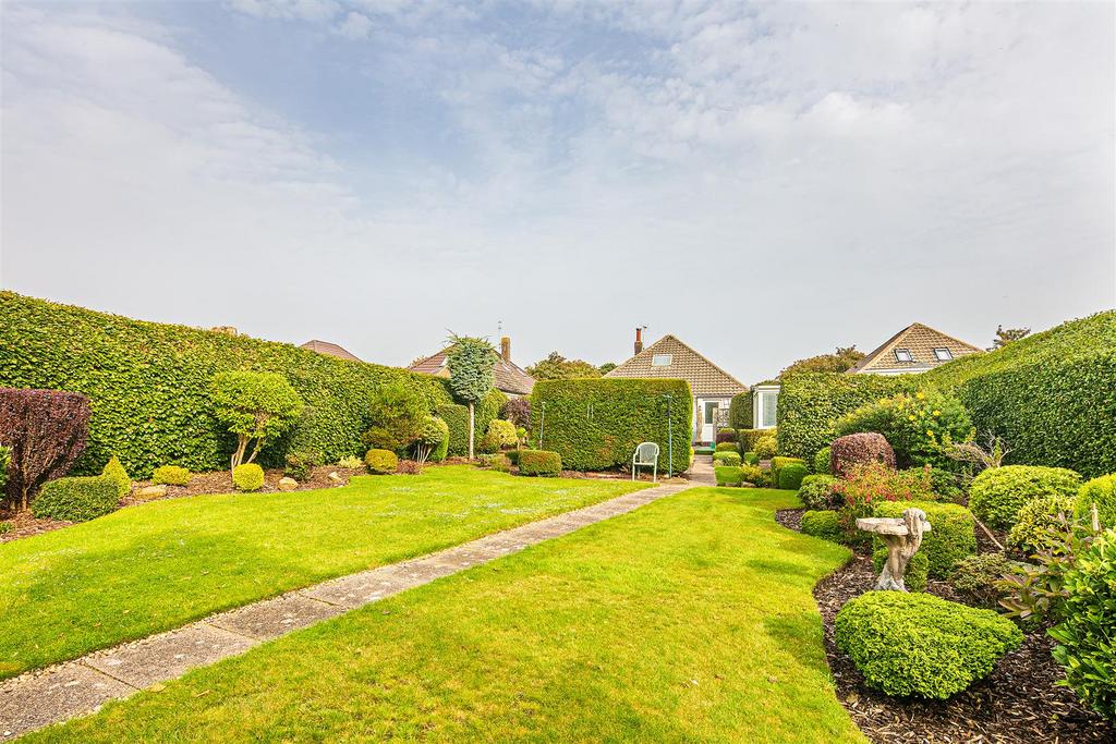 17 Blackbrook Drive, Lodge Moor, S10 4LS 2 bed bungalow £500,000
