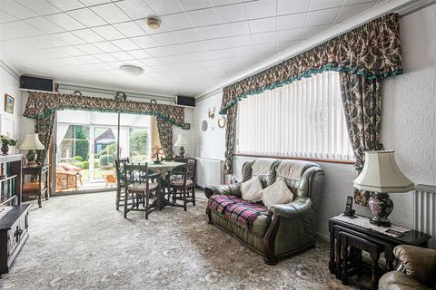 17 Blackbrook Drive, Sheffield, S10 4LS