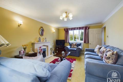 3 bedroom detached house for sale, Copley Drive, Coleford
