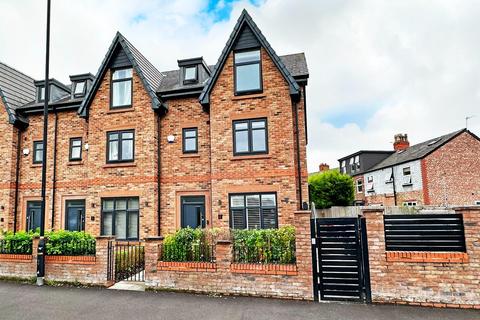 4 bedroom end of terrace house for sale, Brookway, Timperley