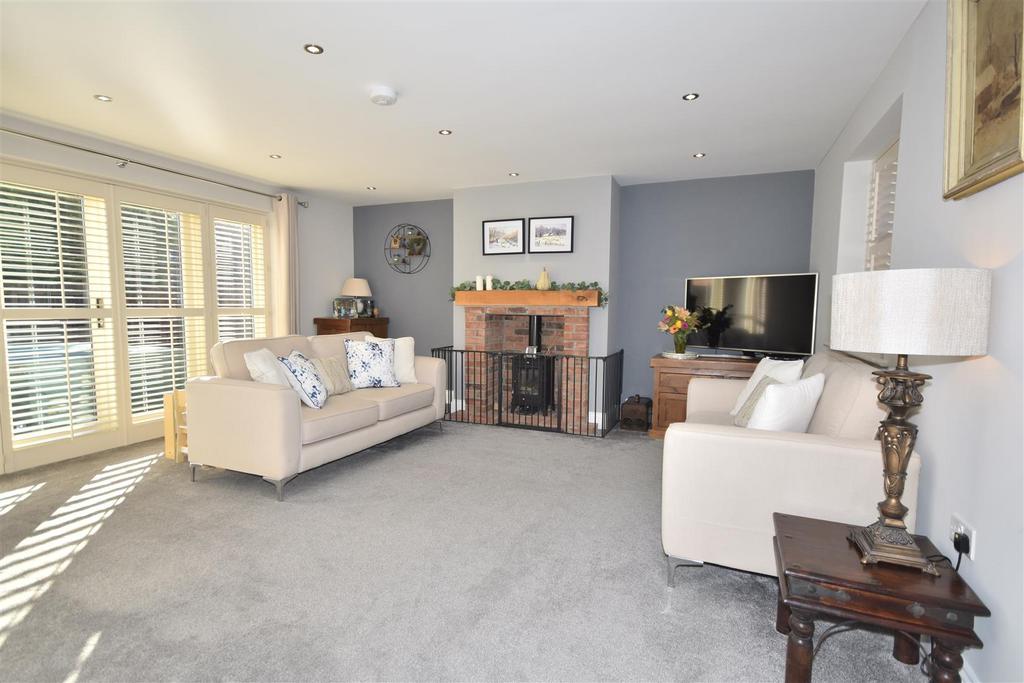 Chapel Farm Close, Elston, Newark 4 bed detached house for sale £540,000