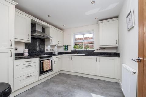 4 Howlett Close, Easingwold, York, YO61 3FU