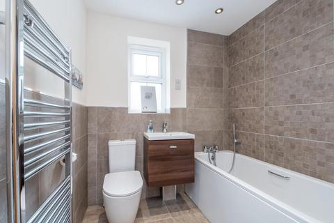 4 Howlett Close, Easingwold, York, YO61 3FU