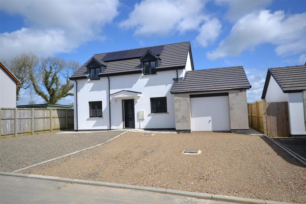 Reynalton, Narberth 3 bed detached house for sale £295,000