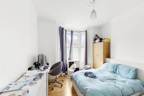 2 bedroom flat for sale, Rucklidge Avenue, Willesden Junction, London