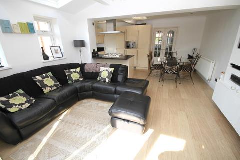 33 Drovers Way, Bradford, BD2 1JZ