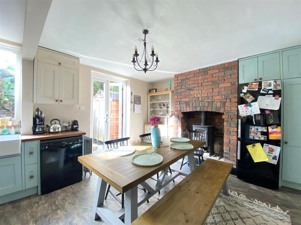 Hollinwood Road, Disley, Stockport 3 bed semidetached house for sale