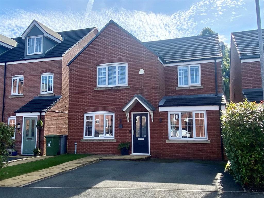 Storey Road, Disley, Stockport 4 bed detached house for sale £410,000