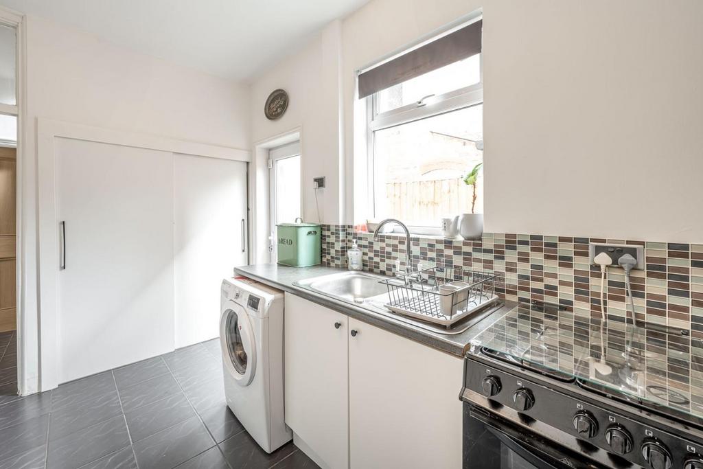 Kitchen 3